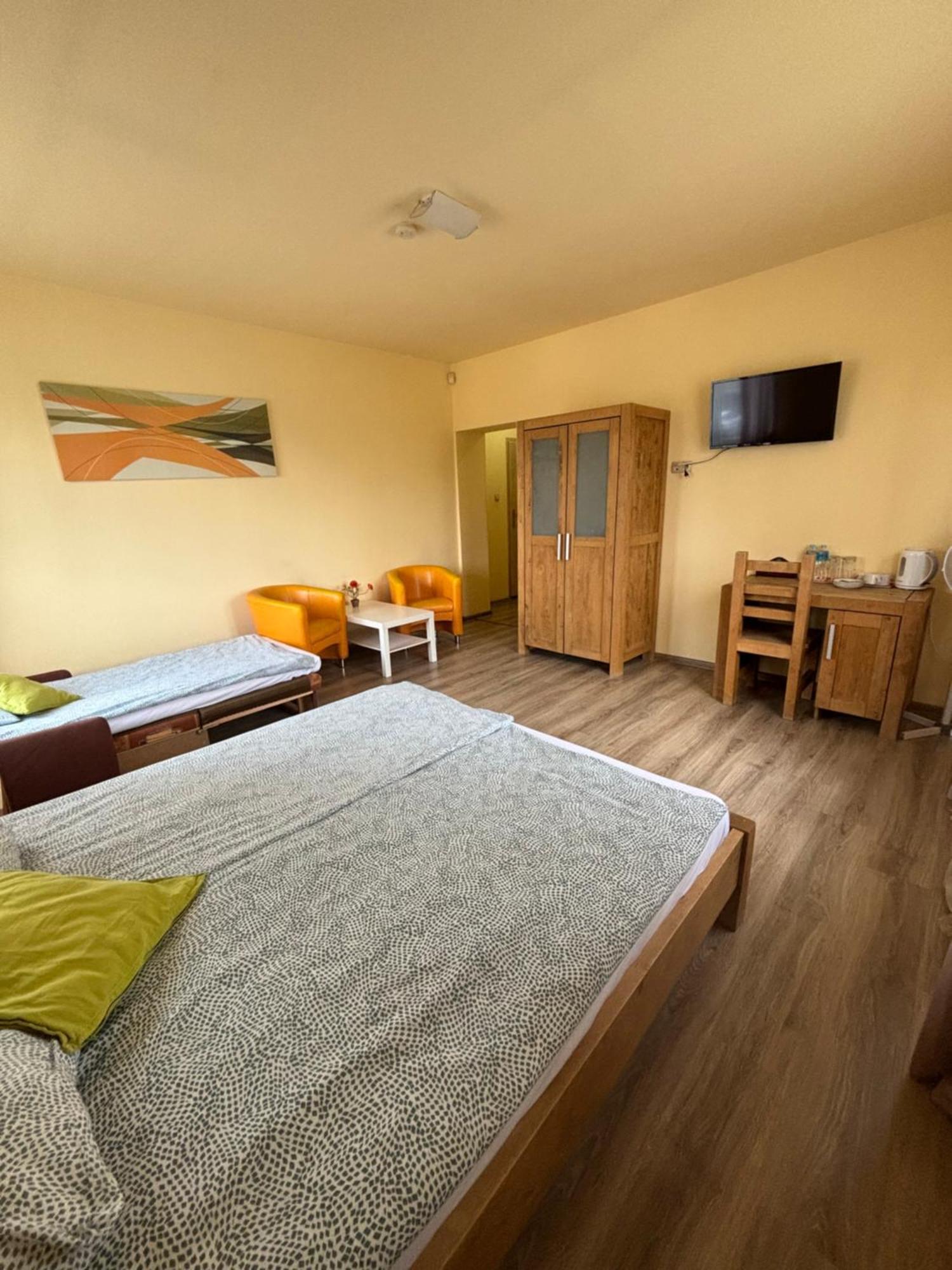 Bedrooms 3 Maja 15A Lodz  Luaran gambar